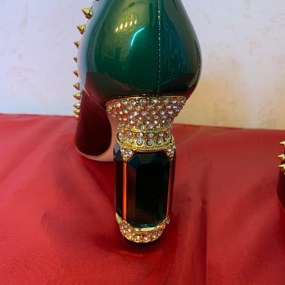 FSJ Green Bridal Pointed Toe Heels, Size 11 - Picture 4 of 9